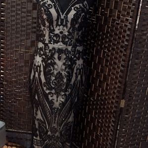 Size 8 Blush black dress